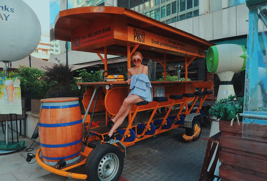 Back to Off-shoulder | Not so basic | Gucci Loafers